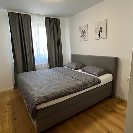 Apartamento Lux Divine With Private Parking Garage