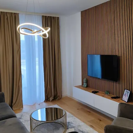 Apartamento Lux Divine With Private Parking Garage *