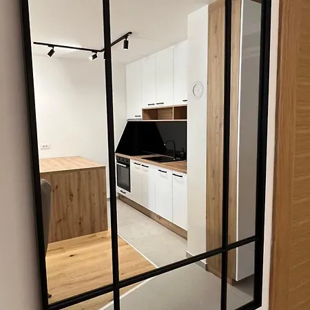 Lux Divine With Private Parking Garage Apartamento Saraievo