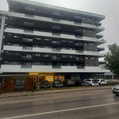Lux Divine With Private Parking Garage Apartamento Sarajevo